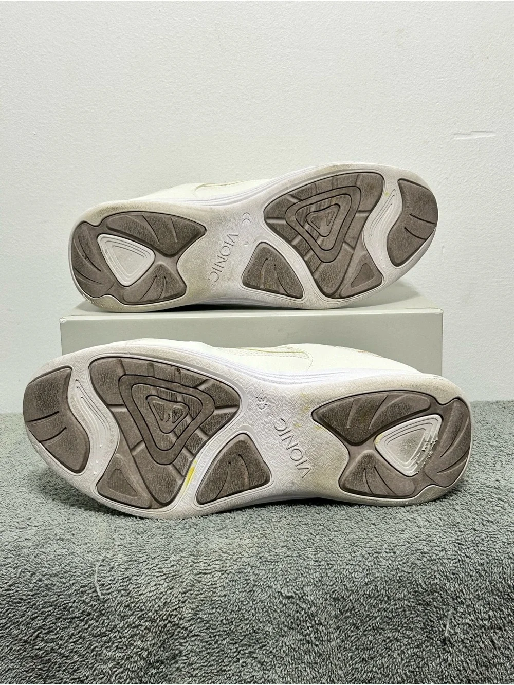 Vionic Ruvi Gored Lace Sneakers Cloud Womens Size 9